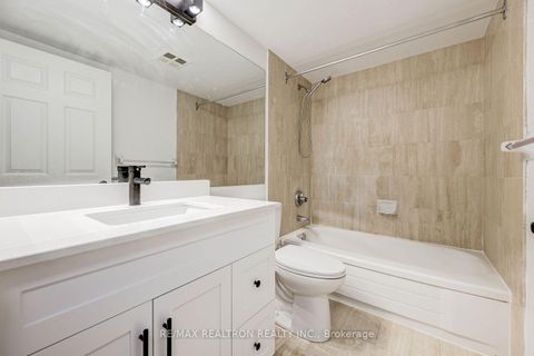 Photo 9 at 1608 - 18 Hillcrest Avenue, Willowdale East, Toronto