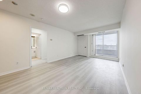Photo 10 at 1608 - 18 Hillcrest Avenue, Willowdale East, Toronto