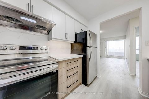 Photo 11 at 1608 - 18 Hillcrest Avenue, Willowdale East, Toronto
