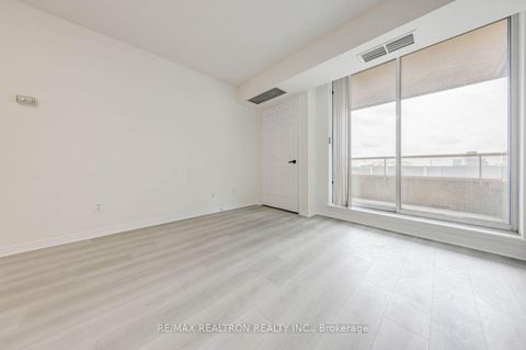 Photo 14 at 1608 - 18 Hillcrest Avenue, Willowdale East, Toronto