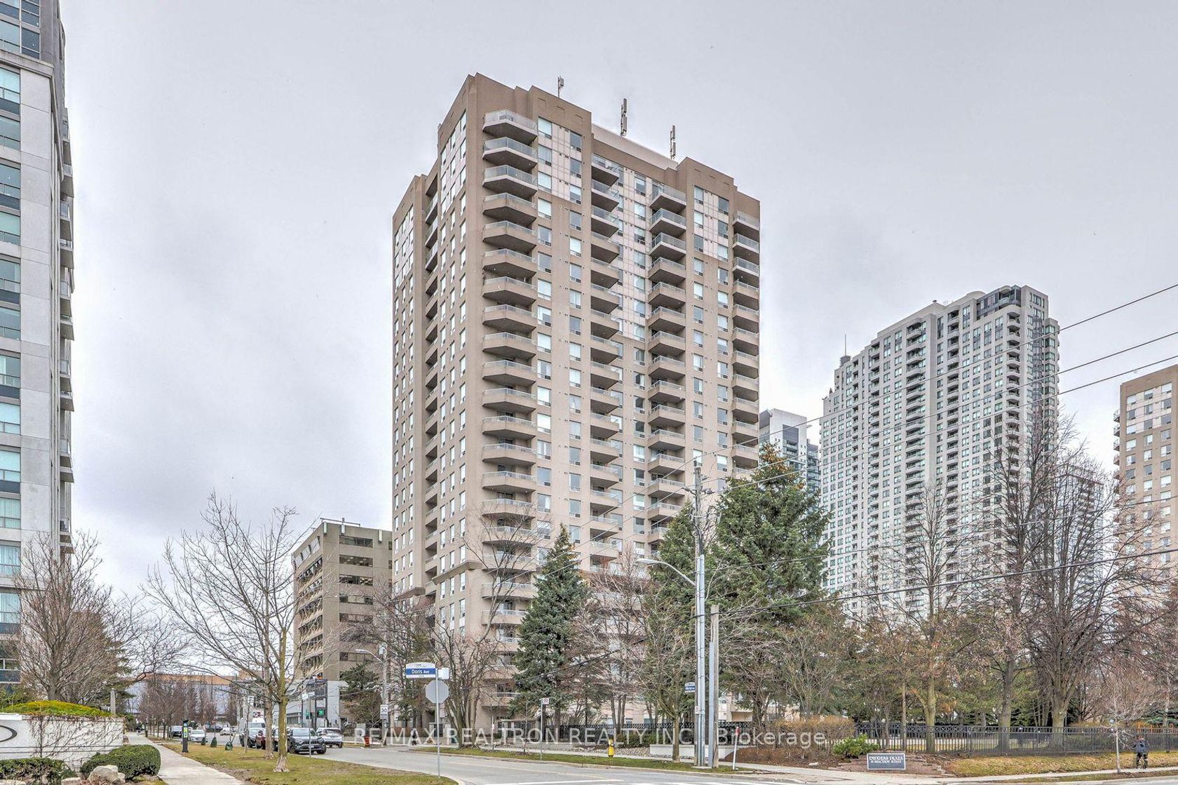 1608 - 18 Hillcrest Avenue, Willowdale East, Toronto 