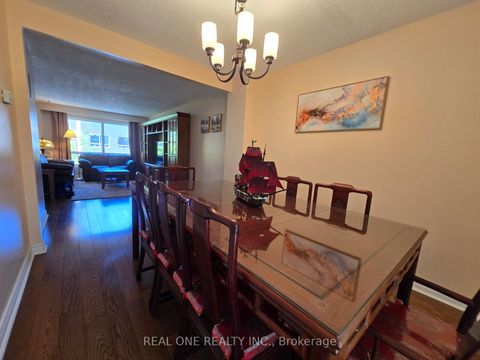 Photo 6 at 174 Rusty Crestway, Don Valley Village, Toronto
