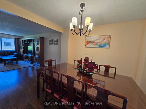 Photo 9 at 174 Rusty Crestway, Don Valley Village, Toronto