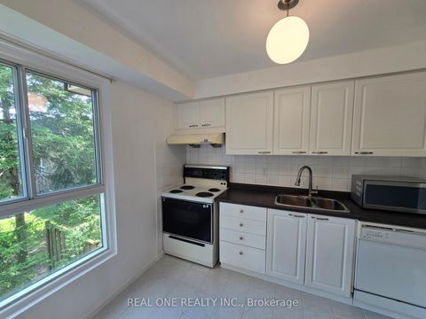 Photo 14 at 174 Rusty Crestway, Don Valley Village, Toronto
