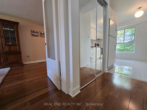 Photo 17 at 174 Rusty Crestway, Don Valley Village, Toronto