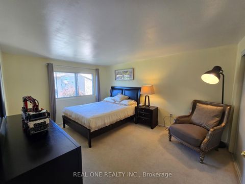 Photo 19 at 174 Rusty Crestway, Don Valley Village, Toronto