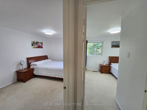 Photo 25 at 174 Rusty Crestway, Don Valley Village, Toronto