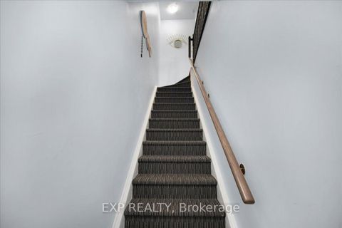 Photo 4 at 369 - 515 Kingbird Grove, Rouge E11, Toronto
