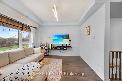 Photo 7 at 369 - 515 Kingbird Grove, Rouge E11, Toronto