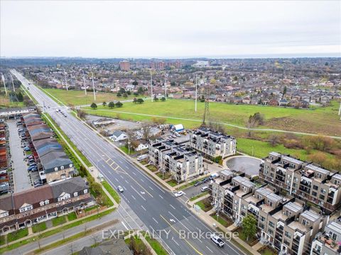 Photo 38 at 369 - 515 Kingbird Grove, Rouge E11, Toronto