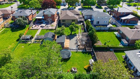 Photo 48 at 6 Evernby Boulevard, The Westway, Toronto