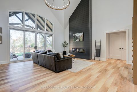 Photo 8 at 862 Kennedy Road, Alcona, Innisfil