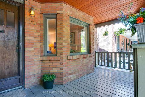 Photo 2 at 490 Willard Avenue, Bloor West Village, Toronto