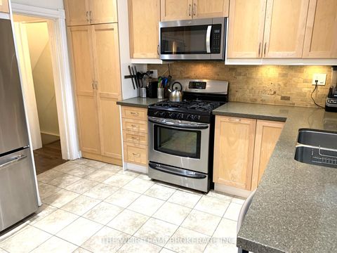 Photo 6 at 911 Woodbine Avenue, Danforth, Toronto