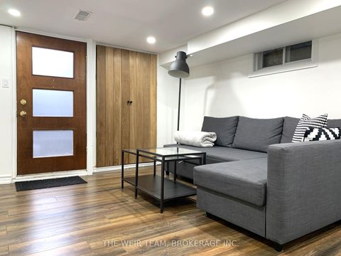Photo 17 at 911 Woodbine Avenue, Danforth, Toronto
