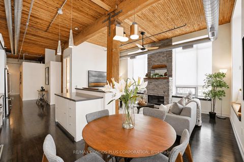 Photo 5 at 225 - 993 Queen Street W, Niagara, Toronto