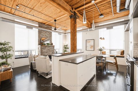 Photo 7 at 225 - 993 Queen Street W, Niagara, Toronto