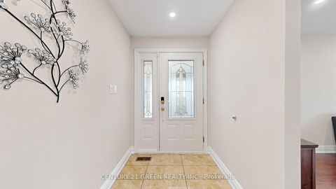 Photo 4 at 95 Kearney Drive, Clairville, Toronto