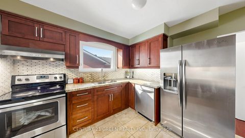 Photo 16 at 95 Kearney Drive, Clairville, Toronto