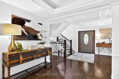 Photo 2 at 92 Gradwell Drive, Cliffcrest, Toronto