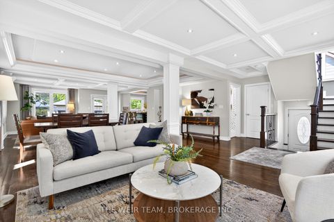 Photo 8 at 92 Gradwell Drive, Cliffcrest, Toronto