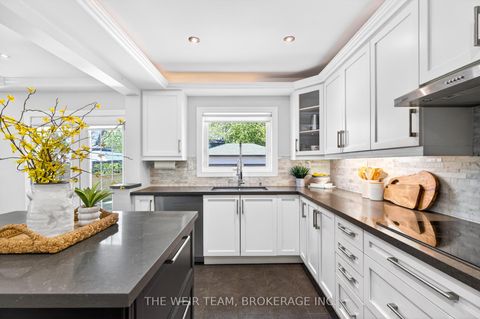 Photo 19 at 92 Gradwell Drive, Cliffcrest, Toronto