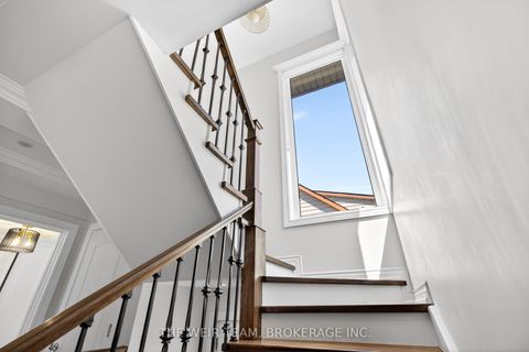 Photo 24 at 92 Gradwell Drive, Cliffcrest, Toronto