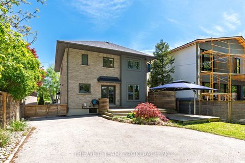 Photo 39 at 92 Gradwell Drive, Cliffcrest, Toronto