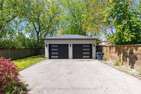 Photo 42 at 92 Gradwell Drive, Cliffcrest, Toronto