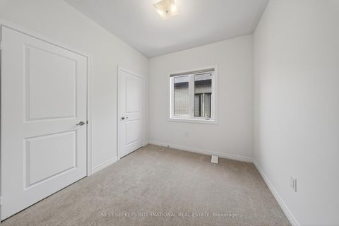 Photo 21 at 110 Hartington Street, Kleinburg, Vaughan