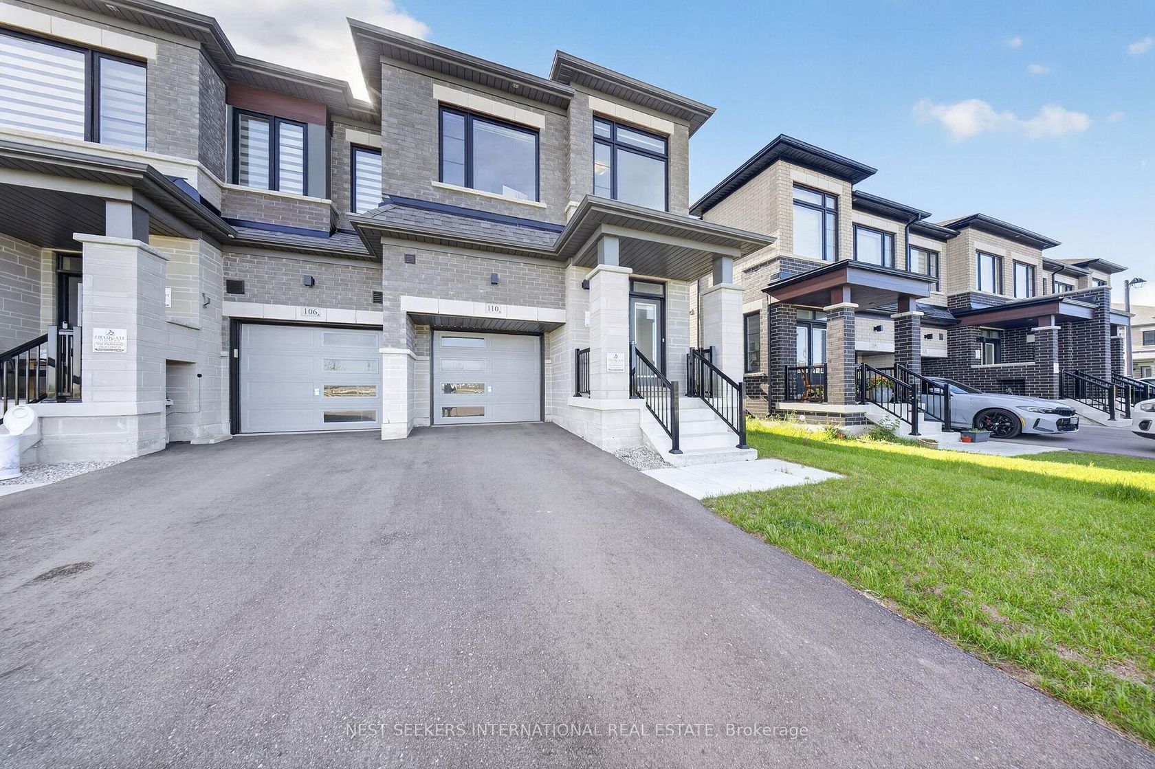 110 Hartington Street, Kleinburg, Vaughan photo number 2