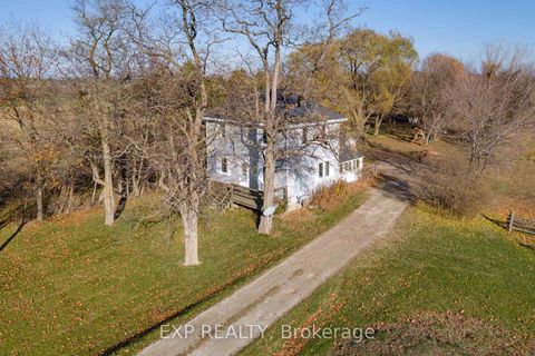 Photo 2 at 8184 26 Highway, Rural Clearview, Clearview