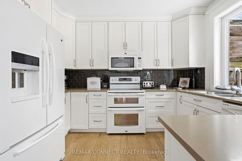 Photo 18 at 60 Woodbury Road, Alderwood, Toronto