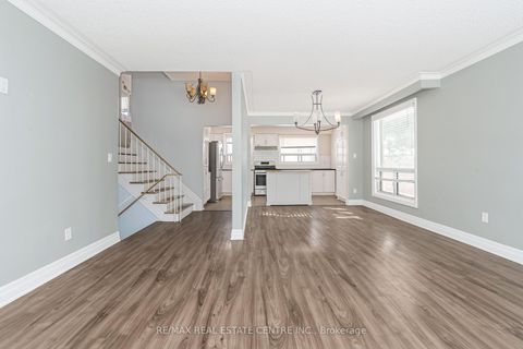 Photo 10 at 1 Stanwood Crescent, Humbermede, Toronto