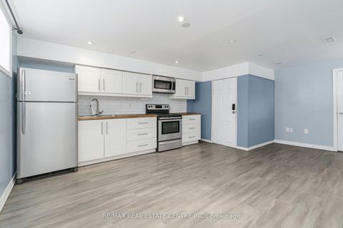 Photo 33 at 1 Stanwood Crescent, Humbermede, Toronto