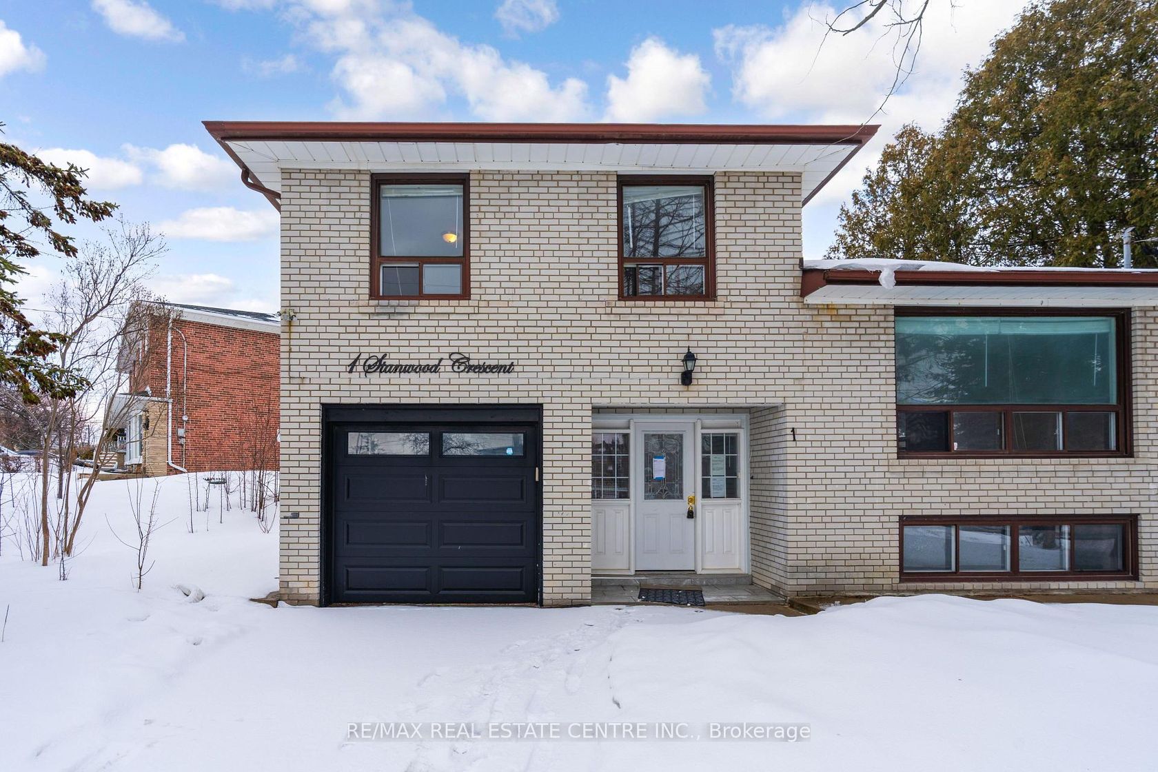 1 Stanwood Crescent, Humbermede, Toronto 
