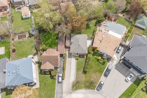 Photo 26 at 32 Christina Crescent, Maryvale, Toronto