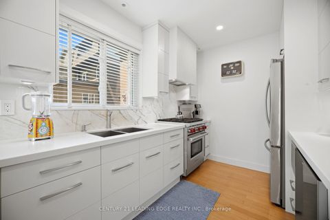 Photo 12 at 41 Tilson Road, Mount Pleasant East, Toronto