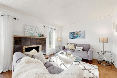 Photo 3 at 37 Treetops Court, Milliken, Toronto