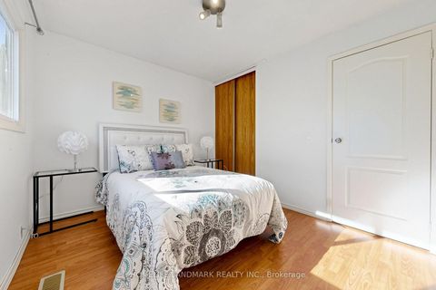 Photo 29 at 37 Treetops Court, Milliken, Toronto