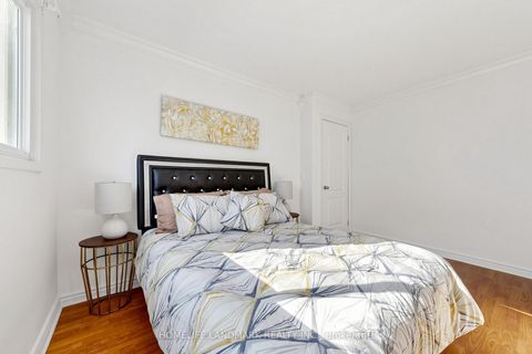 Photo 33 at 37 Treetops Court, Milliken, Toronto