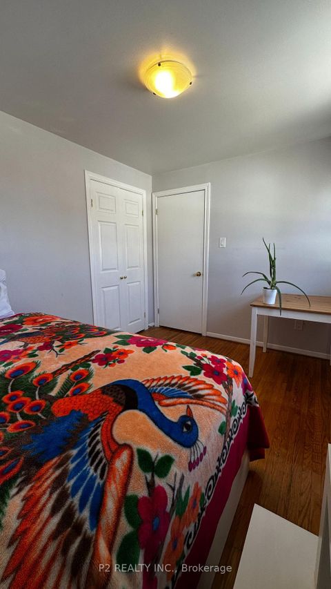 Photo 11 at 22-25 Gosford Blvd. Boulevard N, York University Heights, Toronto