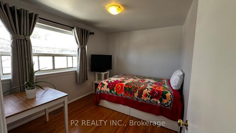 Photo 12 at 22-25 Gosford Blvd. Boulevard N, York University Heights, Toronto