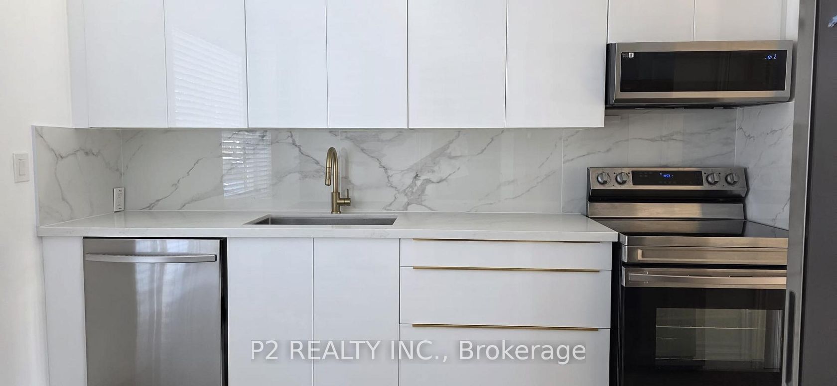 22-25 Gosford Blvd. Boulevard N, York University Heights, Toronto 