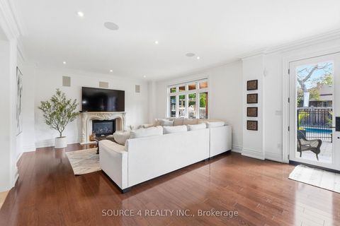 Photo 14 at 39 Amesbury Drive, Amesbury, Toronto