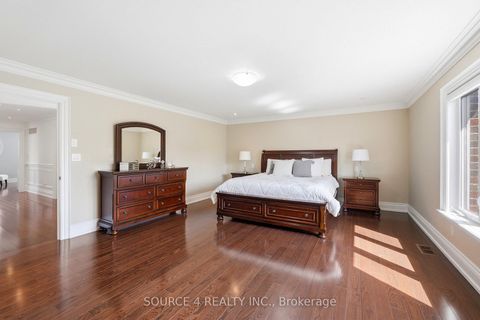 Photo 19 at 39 Amesbury Drive, Amesbury, Toronto