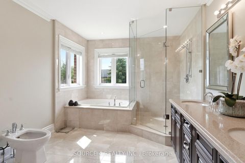 Photo 21 at 39 Amesbury Drive, Amesbury, Toronto
