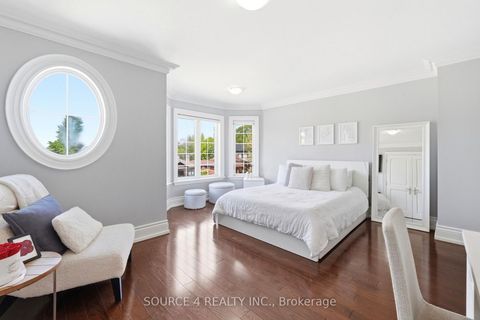 Photo 28 at 39 Amesbury Drive, Amesbury, Toronto