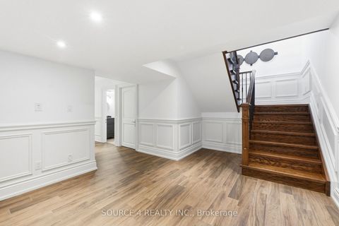 Photo 33 at 39 Amesbury Drive, Amesbury, Toronto