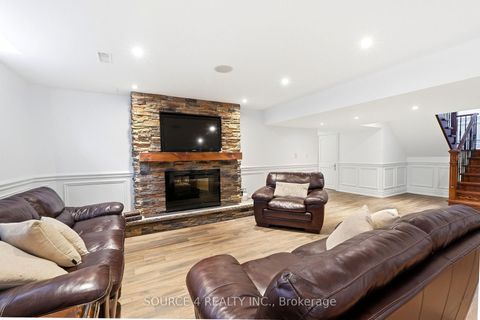 Photo 35 at 39 Amesbury Drive, Amesbury, Toronto